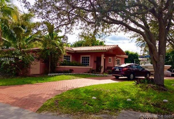 For sale in BISCAYNE KEY ESTATES