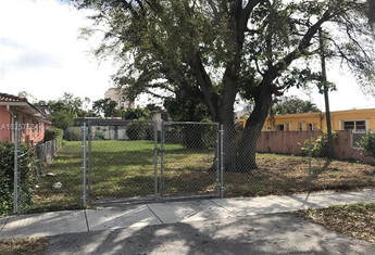 For sale in RIVERSIDE FARMS