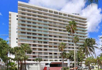 For sale in BRICKELL HARBOUR CONDO