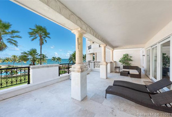 For sale in OCEANSIDE @ FISHER ISL CO