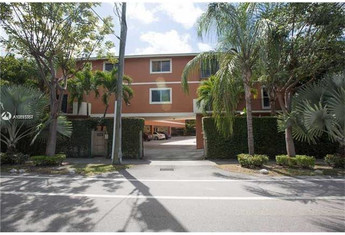 For sale in BRICKELL ROADS TOWNHOUSE