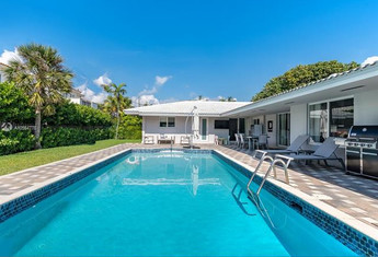 For sale in MASHTA ISLAND A REPLAT OF