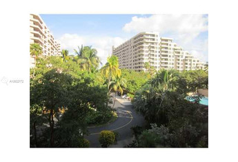 For sale in KEY COLONY IV (BOTANICA)