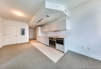 For sale in PARAISO BAYVIEWS