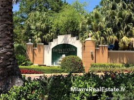 THE YACHT CLUB AT AVENTUR