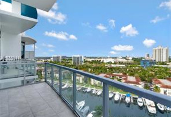 For sale in UPTOWN MARINA LOFTS