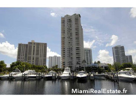 TURNBERRY MARINA TOWER