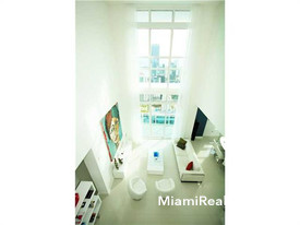 PLAZA 851 BRICKELL CONDO