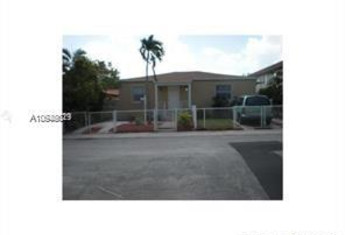For sale in AMND MIAMI SUBURBAN ACRES