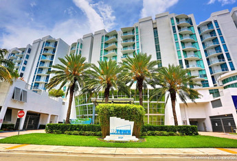 For sale in UPTOWN MARINA LOFTS CONDO