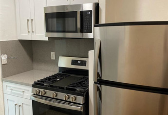 For sale in DELPHINE CONDO